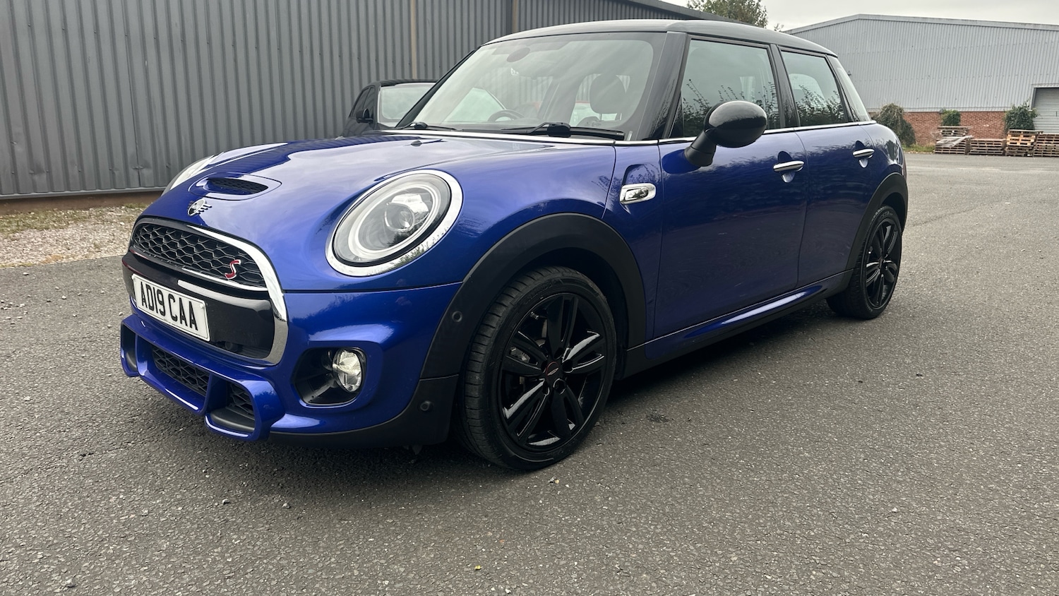 Used MINI Hatch 2019 for sale - 76113811: Photo 26