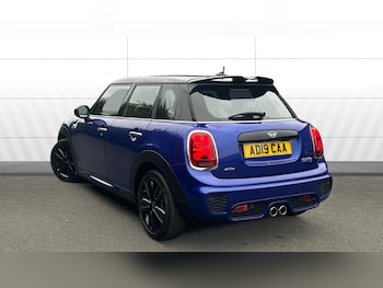 Used MINI Hatch 2019 for sale - 76113811: Photo 2