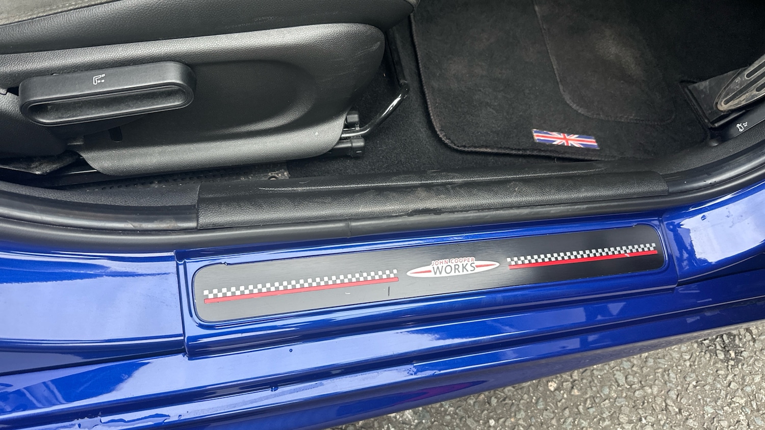 Used MINI Hatch 2019 for sale - 76113811: Photo 41