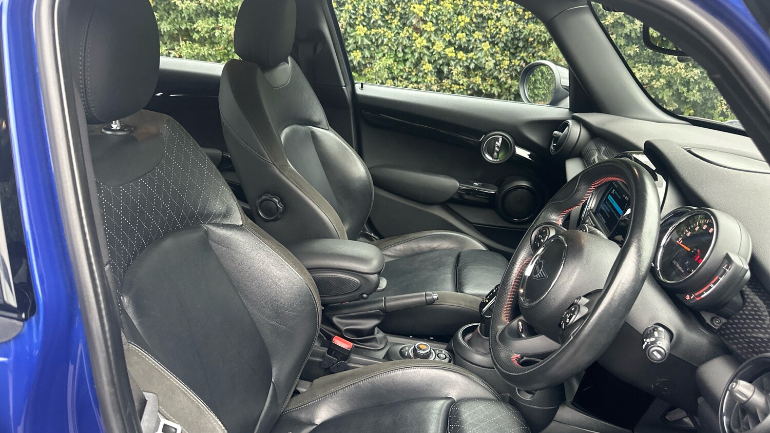 Used MINI Hatch 2019 for sale - 76113811: Photo 43