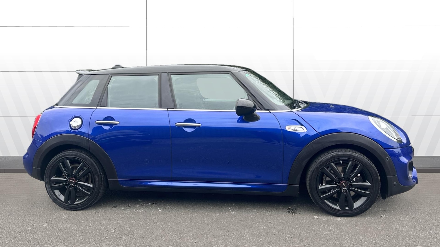 Used MINI Hatch 2019 for sale - 76113811: Photo 5