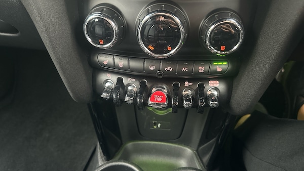 Used MINI Hatch 2019 for sale - 76113811: Photo 53