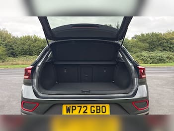 Used Volkswagen T-Roc 2022 for sale - 79815745: Photo