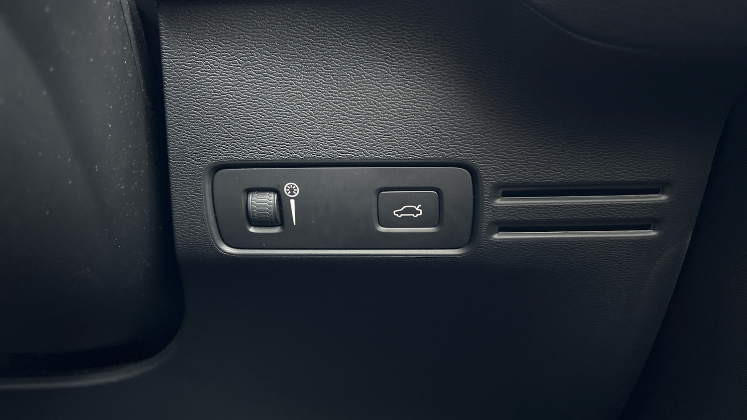 Used Volvo XC40 2019 for sale - 77715216: Photo 45