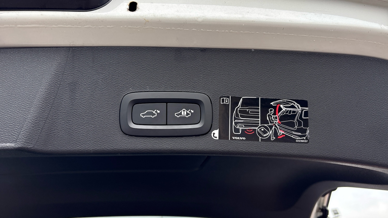 Used Volvo XC40 2019 for sale - 77715216: Photo 51