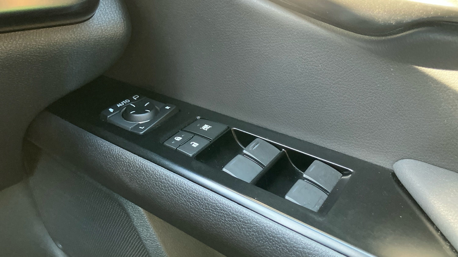 Used Lexus UX 2022 for sale - 78092523: Photo 41