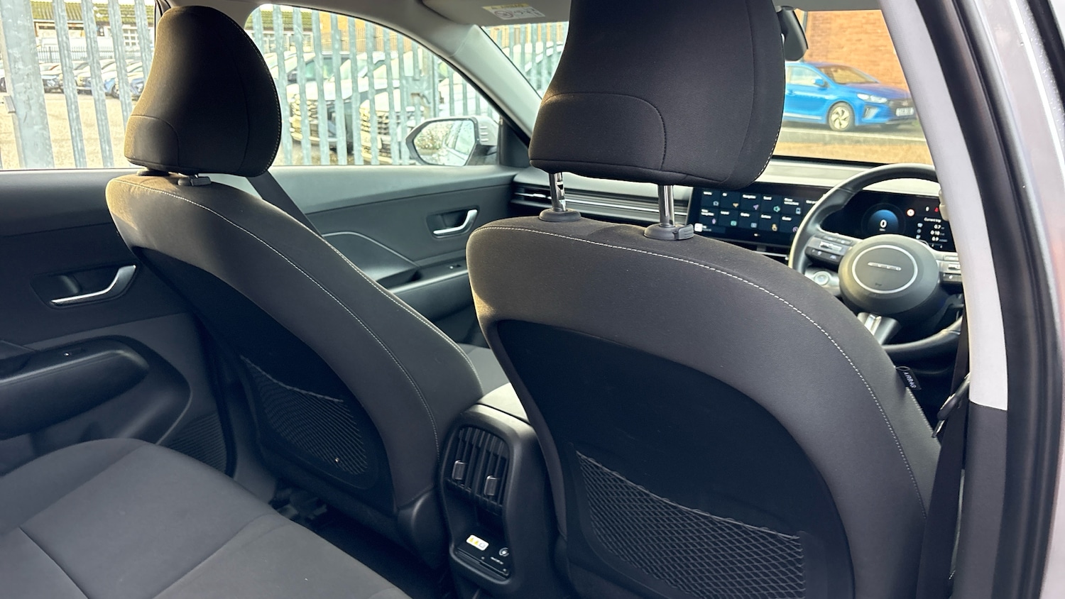 Used Hyundai KONA 2025 for sale - 76894367: Photo 50