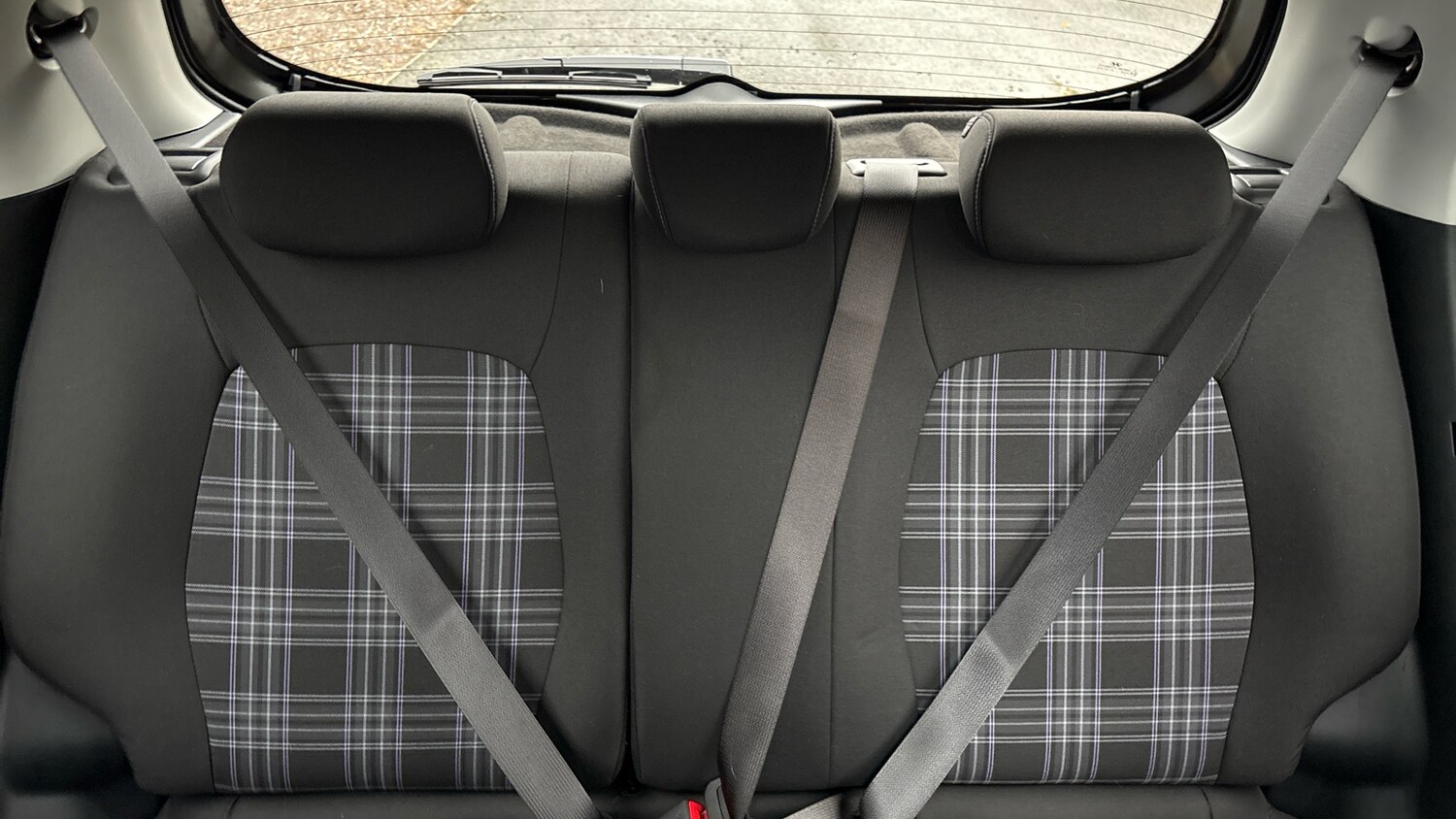 Used Hyundai i10 2024 for sale - 76482748: Photo 15