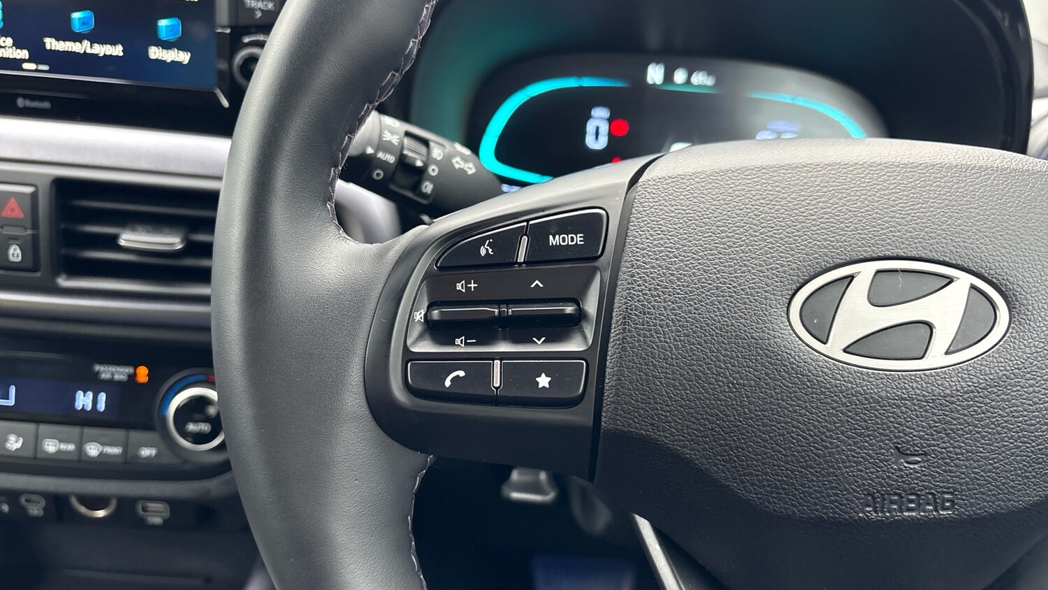 Used Hyundai i10 2024 for sale - 76482748: Photo 40