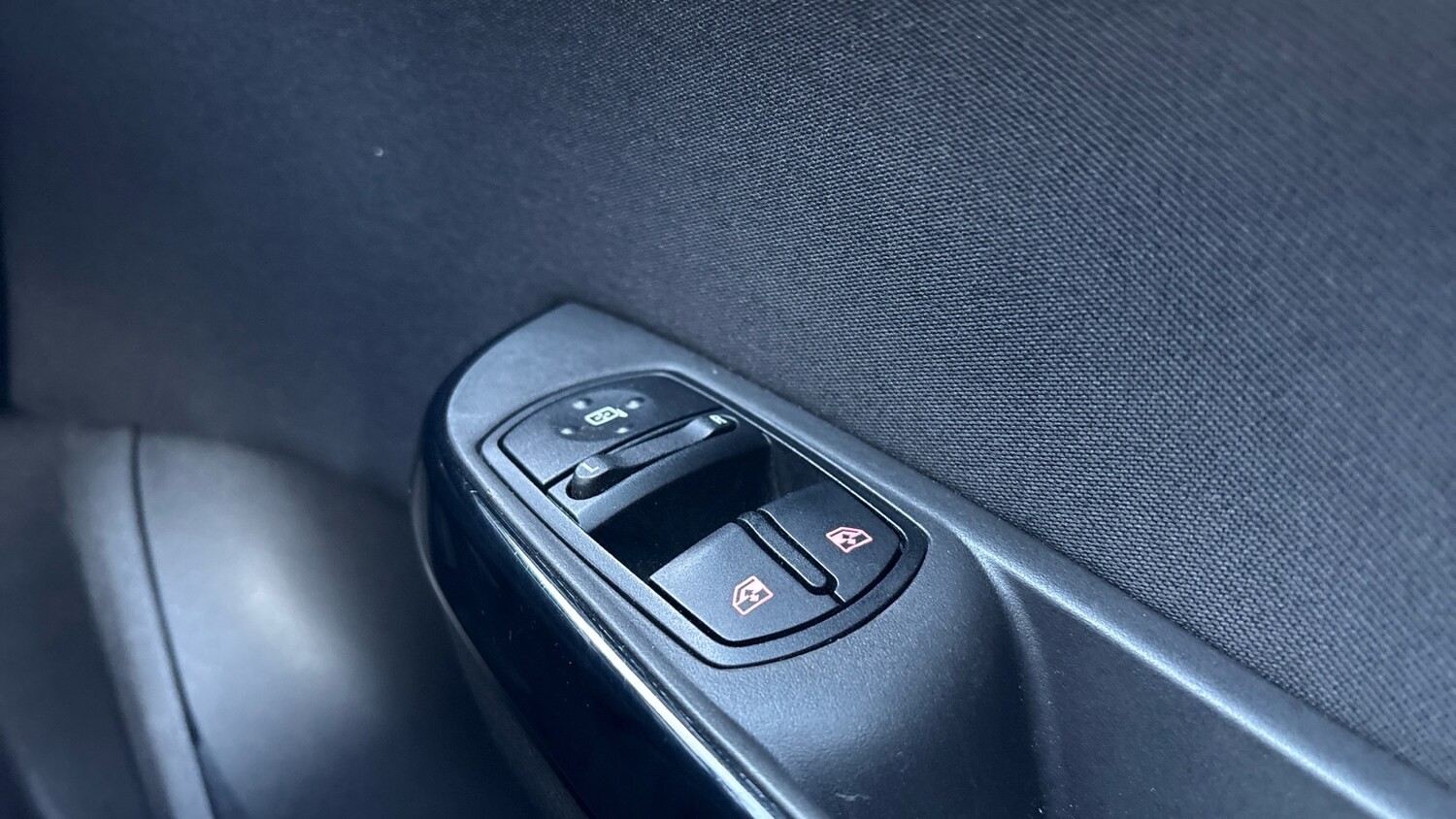 Used Vauxhall Corsa 2016 for sale - 76782497: Photo 44