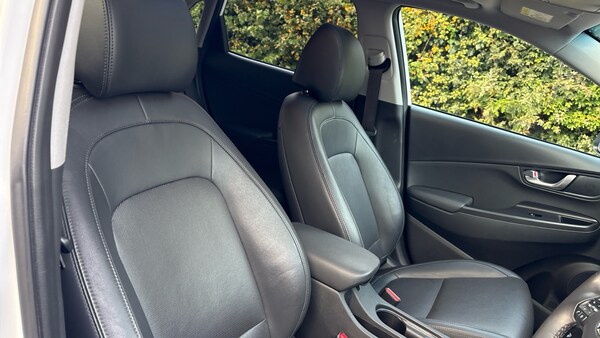 Used Hyundai KONA 2022 for sale - 76290452: Photo 46