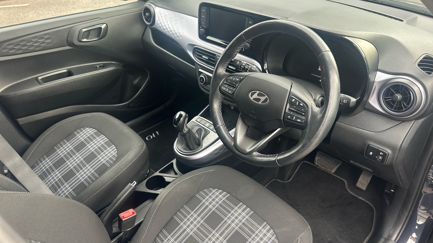 Used Hyundai i10 2023 for sale - 76045361: Photo 11