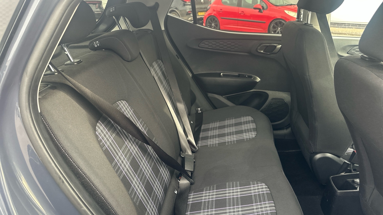 Used Hyundai i10 2023 for sale - 76045361: Photo 16