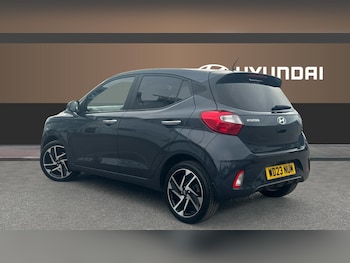 Used Hyundai i10 2023 for sale - 76045361: Photo 2