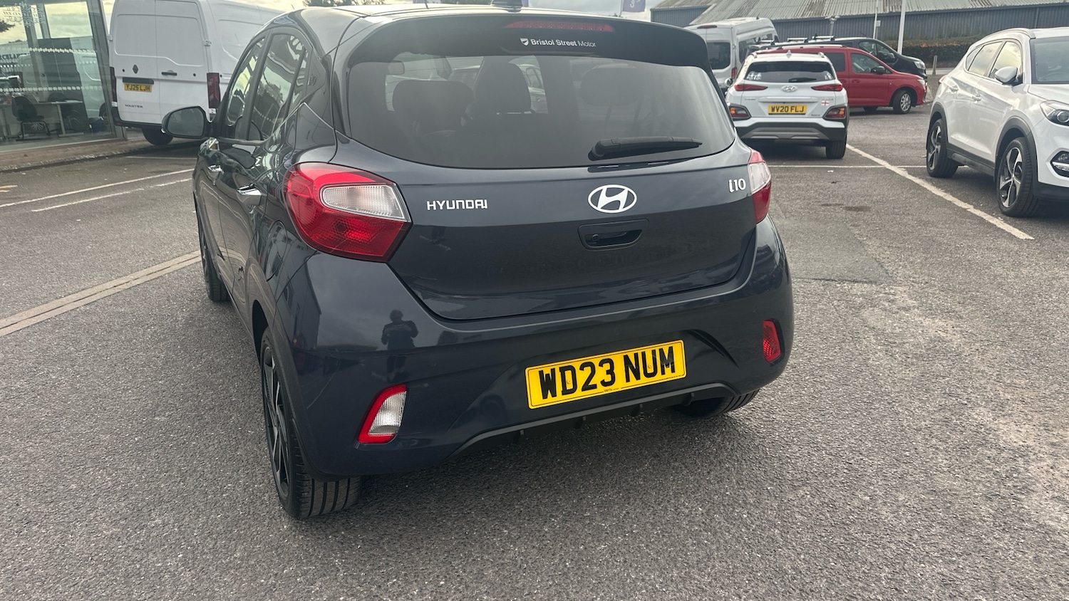 Used Hyundai i10 2023 for sale - 76045361: Photo 31