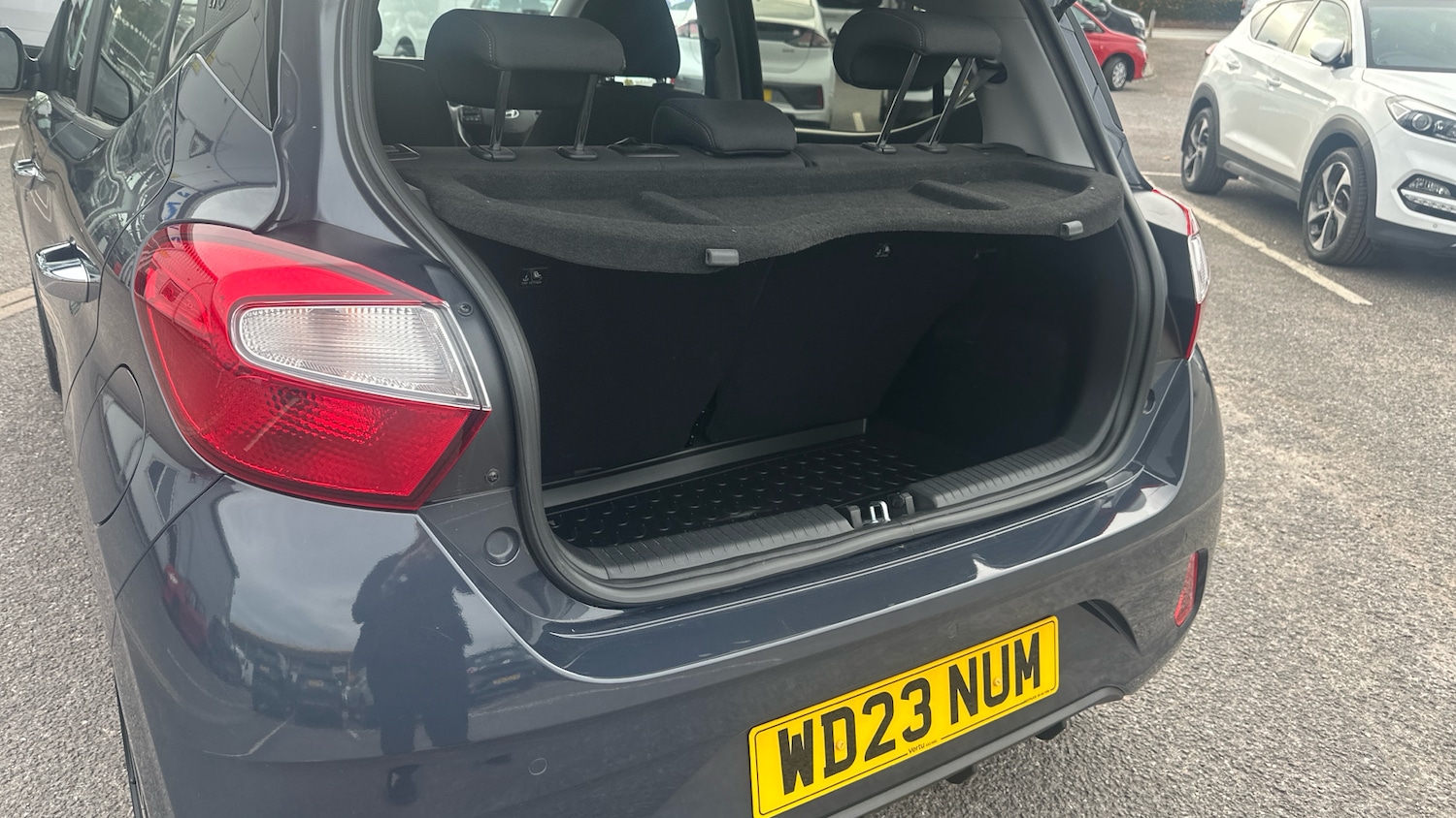 Used Hyundai i10 2023 for sale - 76045361: Photo 38