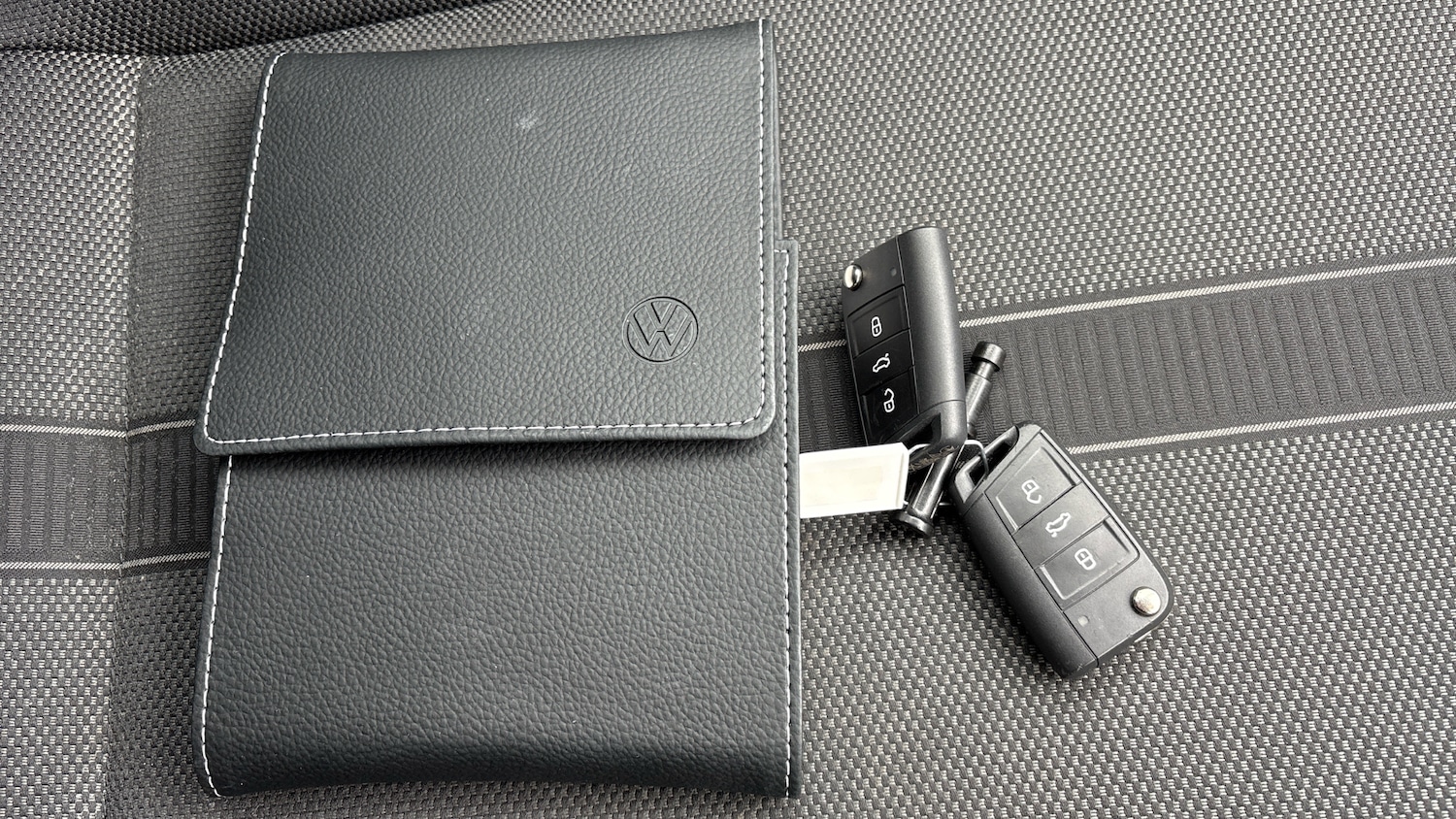Used Volkswagen T-Roc 2023 for sale - 76302848: Photo 19