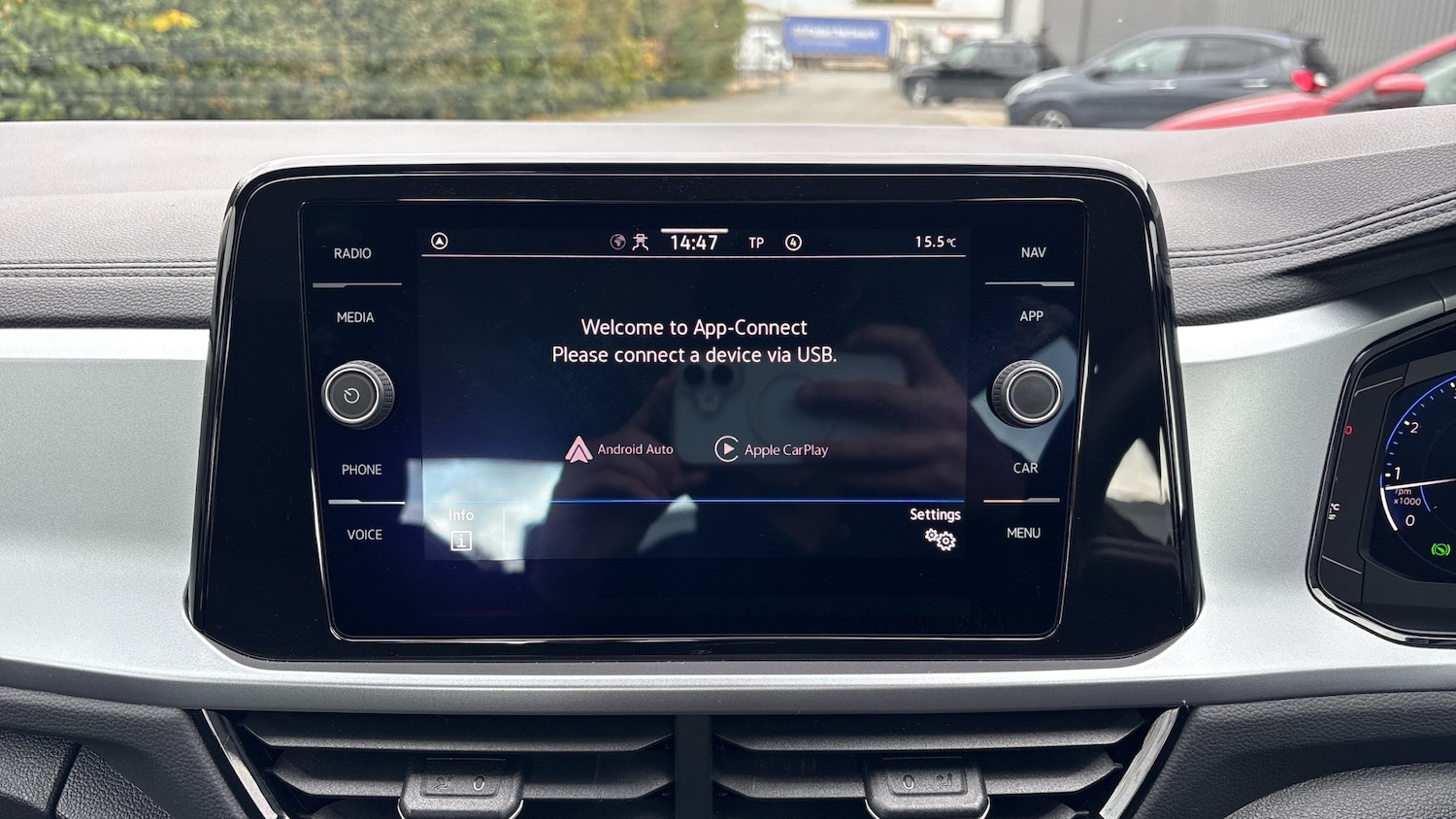Used Volkswagen T-Roc 2023 for sale - 76302848: Photo 33