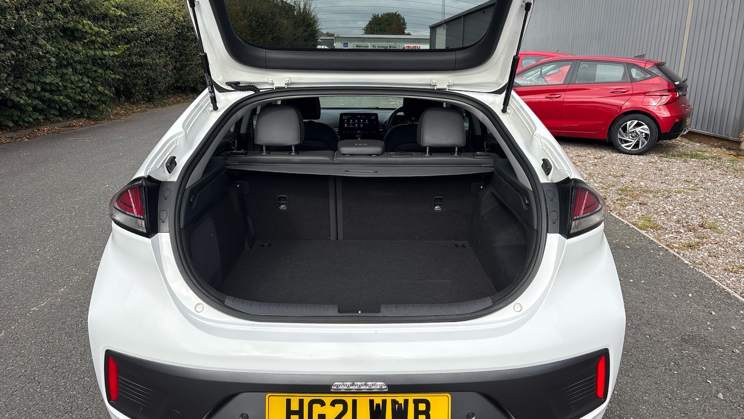 Used Hyundai IONIQ 2021 for sale - 76233047: Photo 4