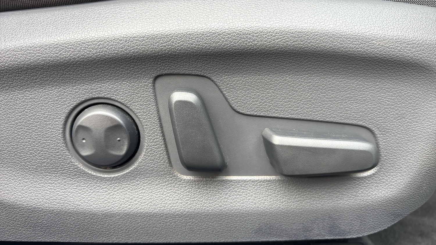 Used Hyundai IONIQ 2021 for sale - 76233047: Photo 47