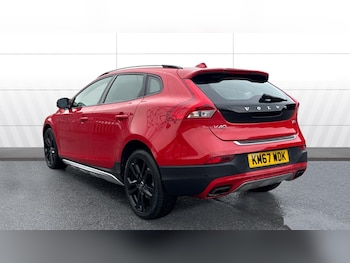 Used Volvo V40 2017 for sale - 77493159: Photo