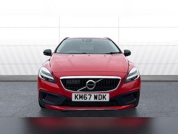 Used Volvo V40 2017 for sale - 77493159: Photo