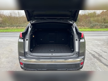 Used Peugeot 3008 2023 for sale - 77732990: Photo