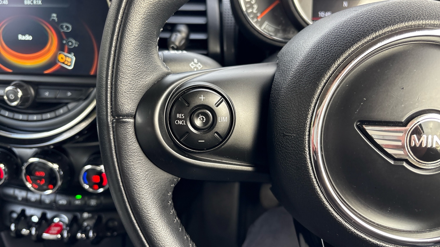 Used MINI Hatch 2017 for sale - 76362822: Photo 40