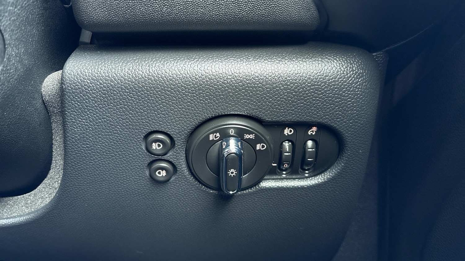 Used MINI Hatch 2017 for sale - 76362822: Photo 44