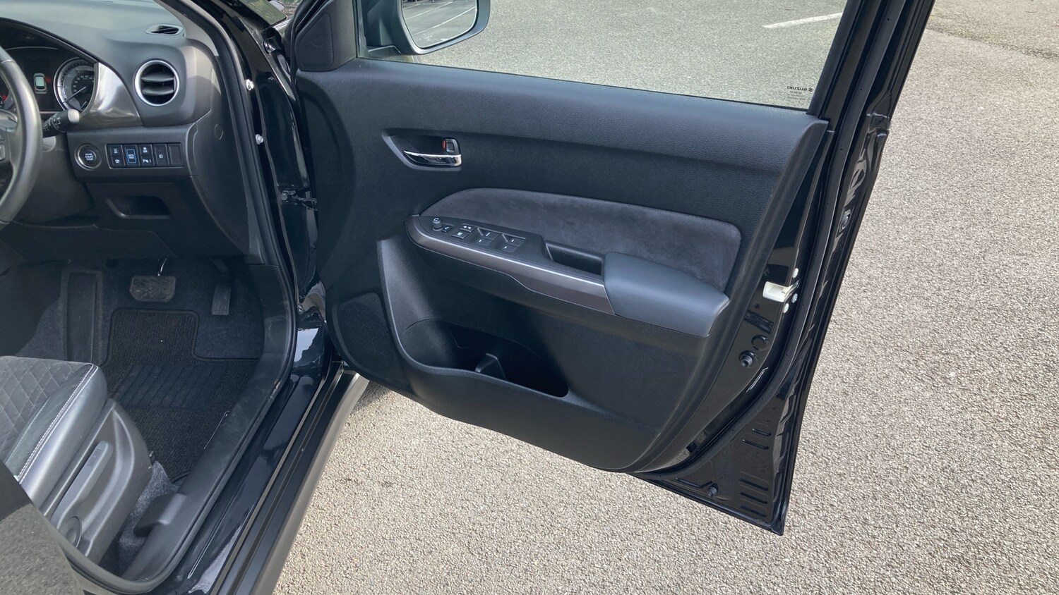 Used Suzuki Vitara 2022 for sale - 77931527: Photo 51