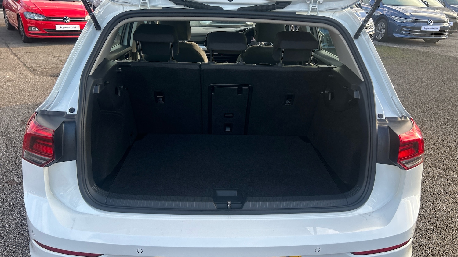 Used Volkswagen Golf 2024 for sale - 77901456: Photo 4