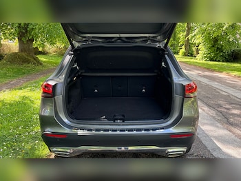 Used Mercedes-Benz GLA 2020 for sale - 78545374: Photo