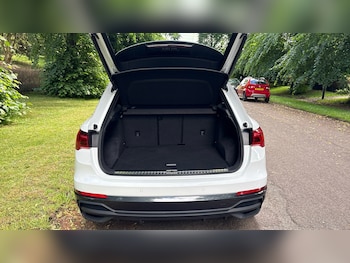 Used Audi Q3 2024 for sale - 78862570: Photo