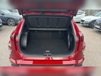Used Hyundai KONA 2024 for sale - 76079648: Photo 4