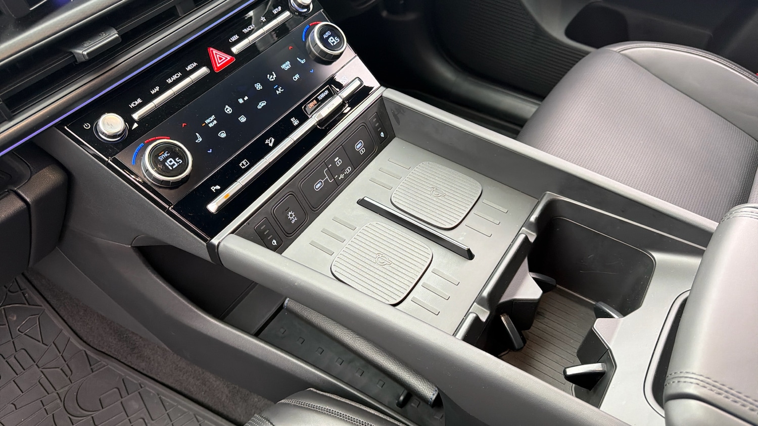 Used Hyundai Santa Fe 2025 for sale - 75738761: Photo 13