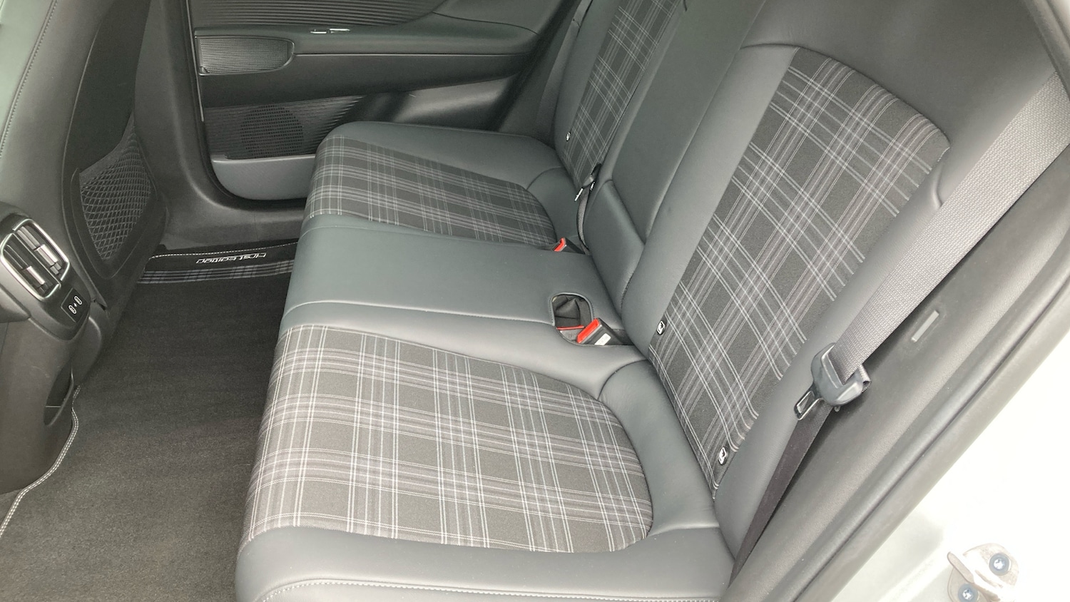 Used Hyundai IONIQ 6 2024 for sale - 76253053: Photo 16