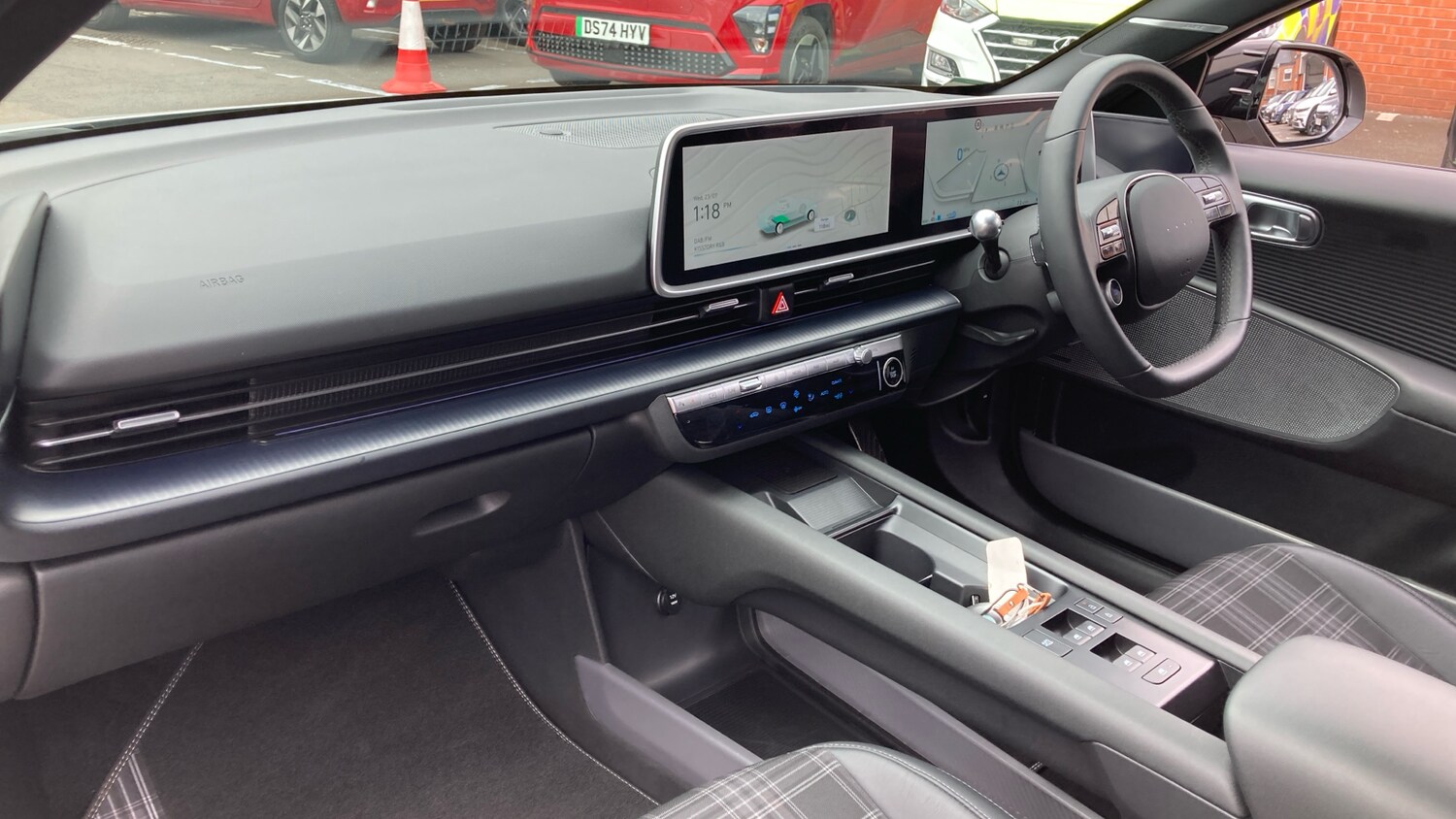 Used Hyundai IONIQ 6 2024 for sale - 76253053: Photo 9