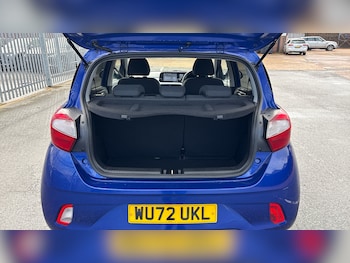 Used Hyundai i10 2023 for sale - 77403757: Photo