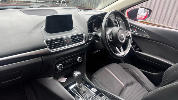 Used Mazda Mazda3 2017 for sale - 76159945: Photo 9