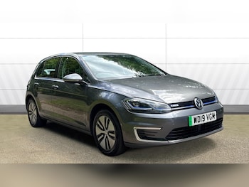 Used Volkswagen Golf 2019 for sale - 78802080: Photo