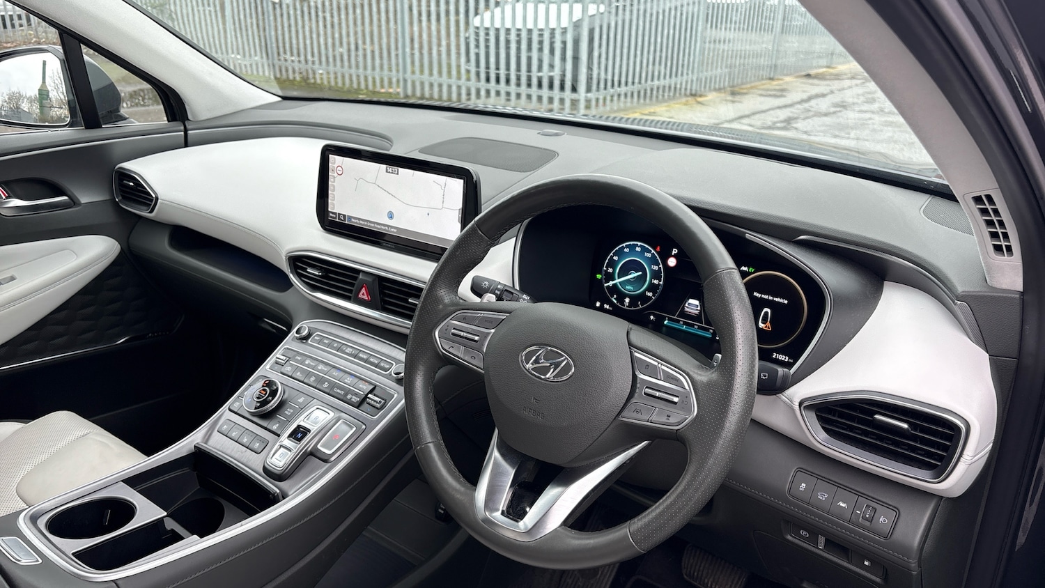 Used Hyundai Santa Fe 2023 for sale - 77618827: Photo 11