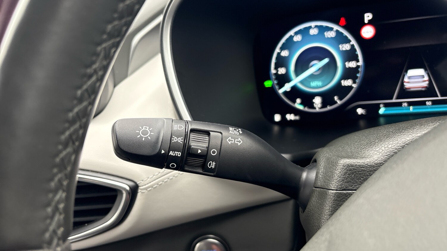 Used Hyundai Santa Fe 2023 for sale - 77618827: Photo 43