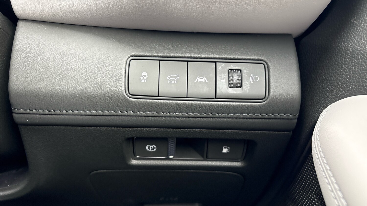 Used Hyundai Santa Fe 2023 for sale - 77618827: Photo 46