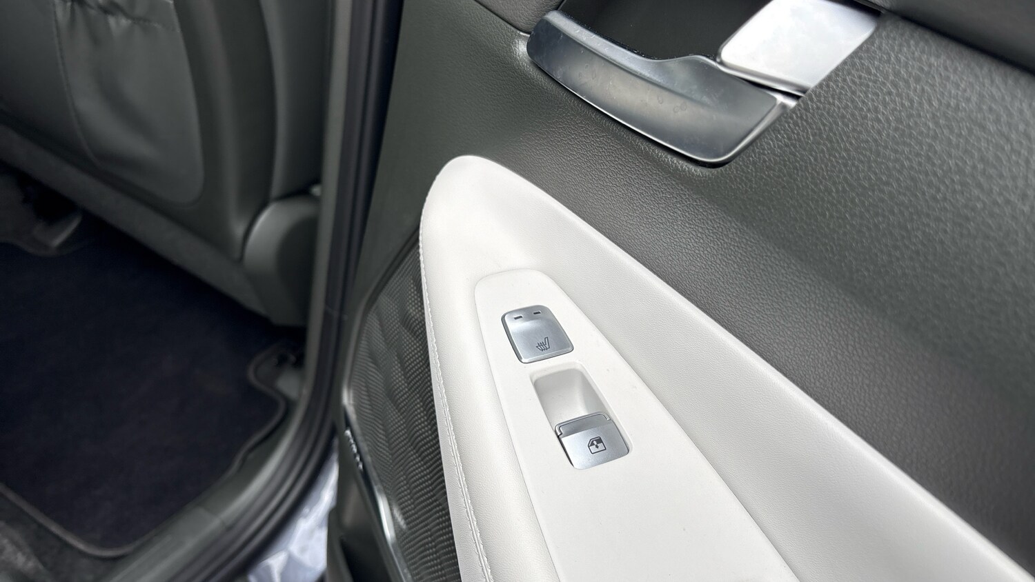 Used Hyundai Santa Fe 2023 for sale - 77618827: Photo 49