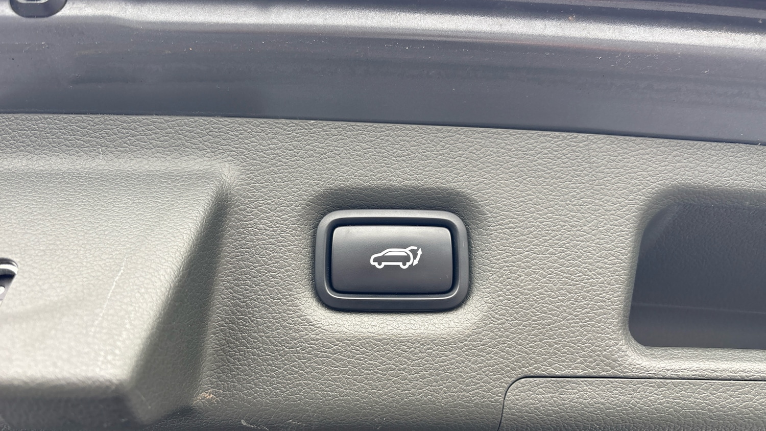 Used Hyundai Santa Fe 2023 for sale - 77618827: Photo 56