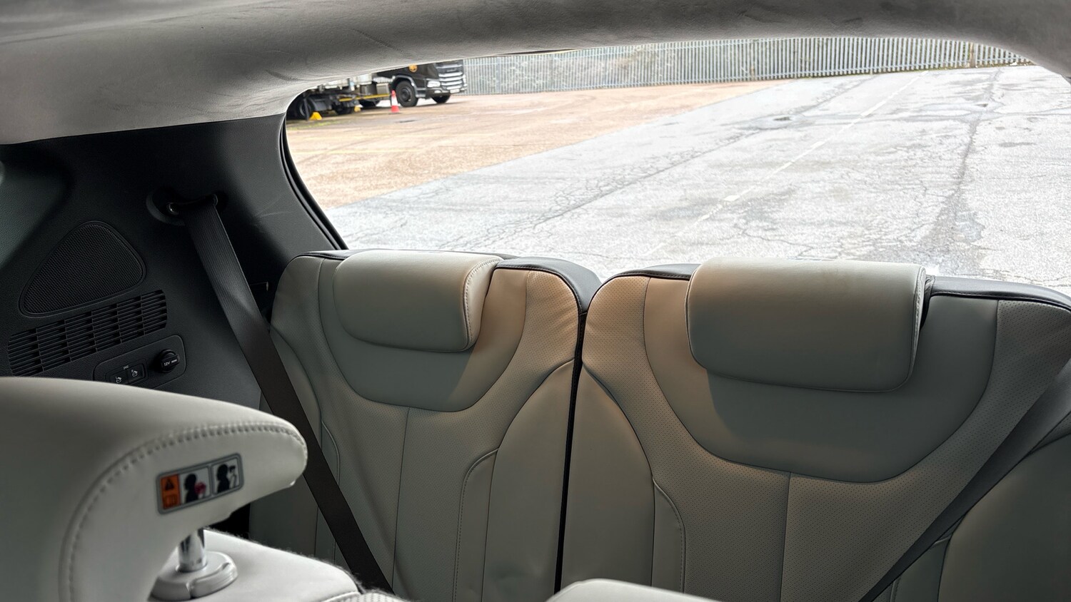 Used Hyundai Santa Fe 2023 for sale - 77618827: Photo 58