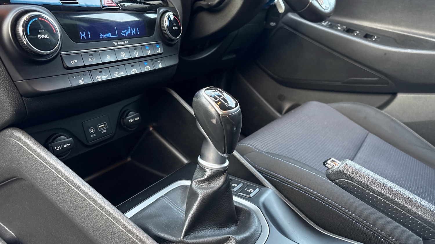 Used Hyundai TUCSON 2017 for sale - 77124969: Photo 13