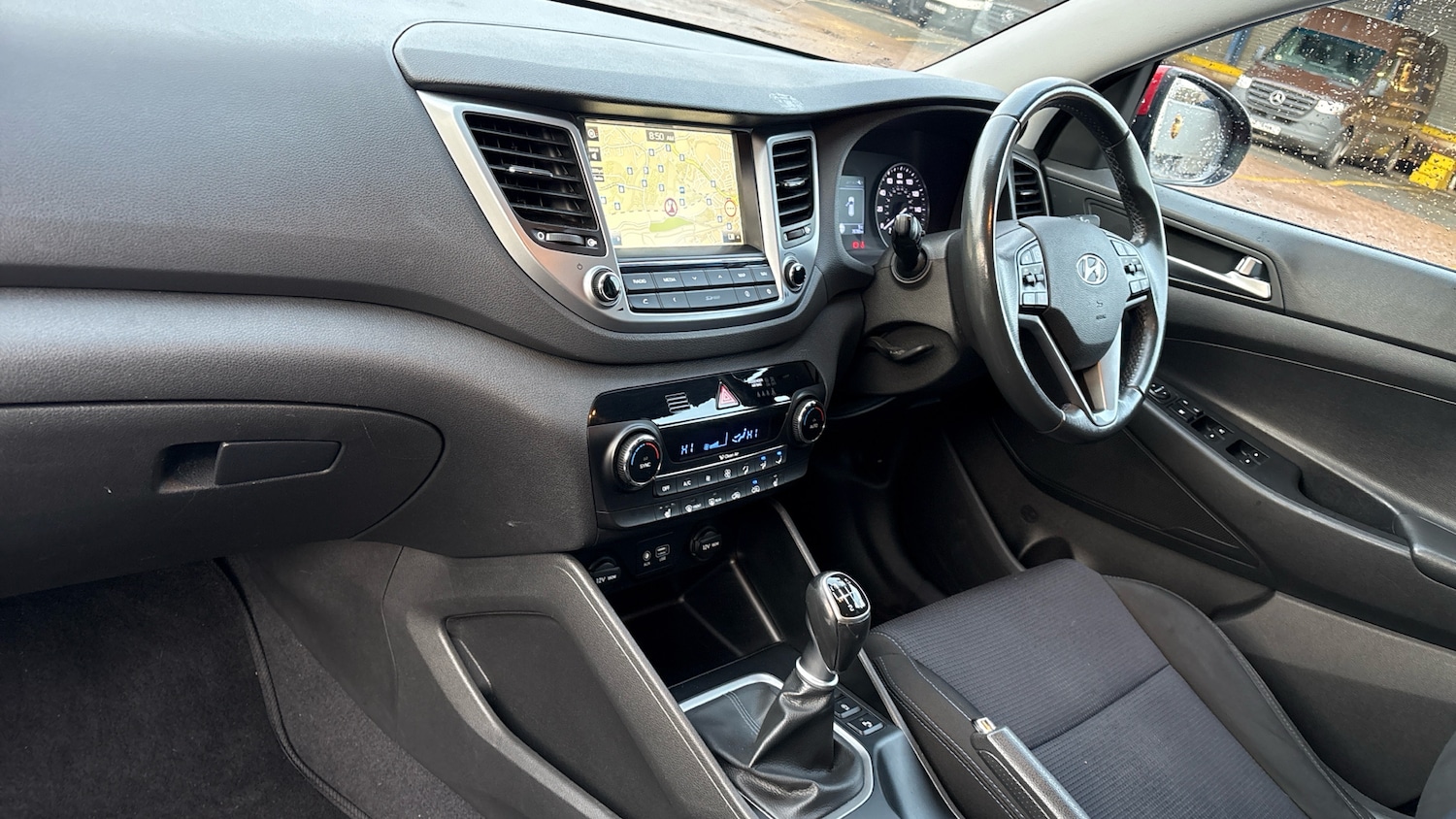 Used Hyundai TUCSON 2017 for sale - 77124969: Photo 9