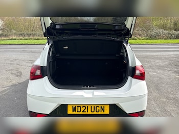 Used Hyundai i20 2021 for sale - 77802227: Photo