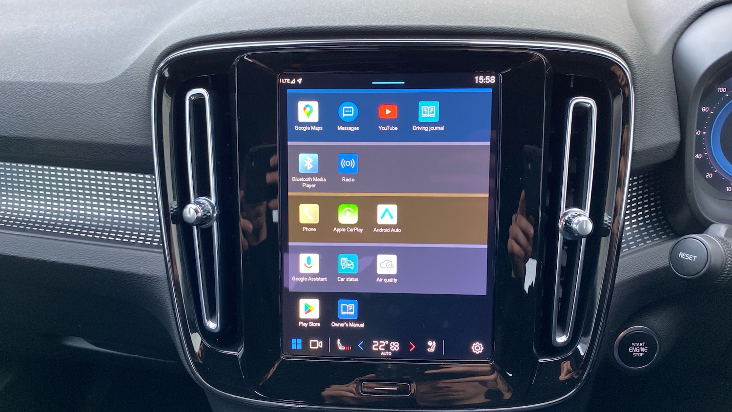 Used Volvo XC40 2024 for sale - 77902904: Photo 12